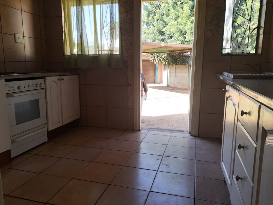 3 Bedroom Property for Sale in Roosheuwel North West